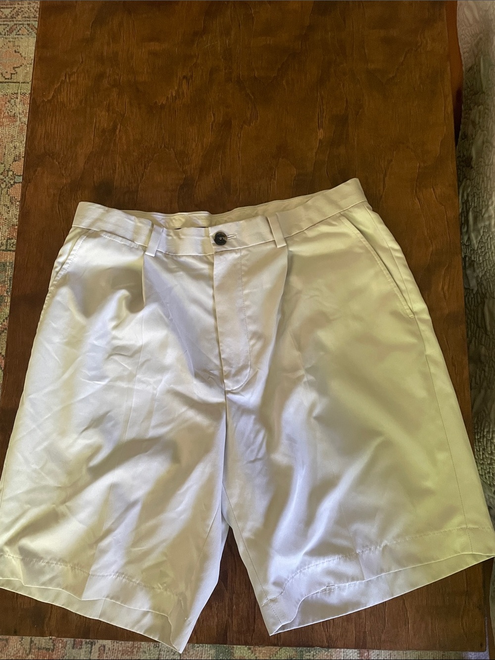 Brooks Brothers White Flat Front Men's Shorts